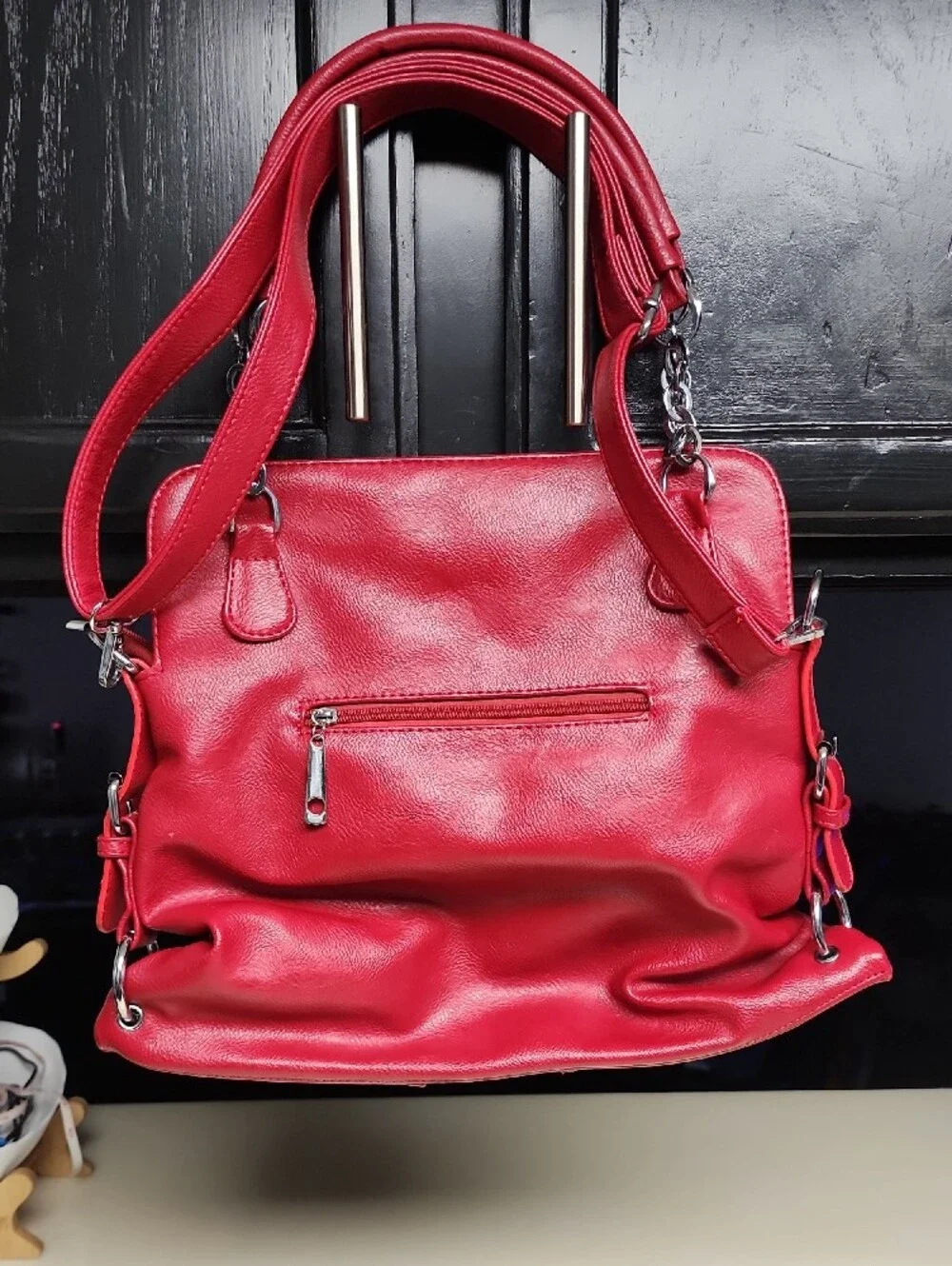 N/A sleek red